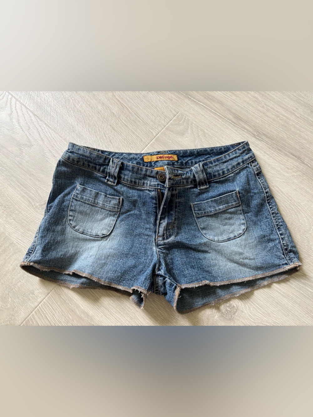 Y2K low rise shorts